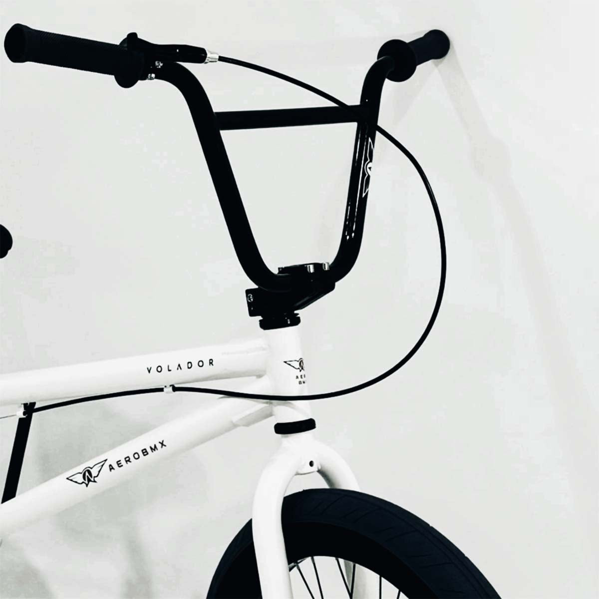 Bicicleta Bmx Aerobmx R20 Centro Mid Volador Pro maza eje 14mm color Blanco