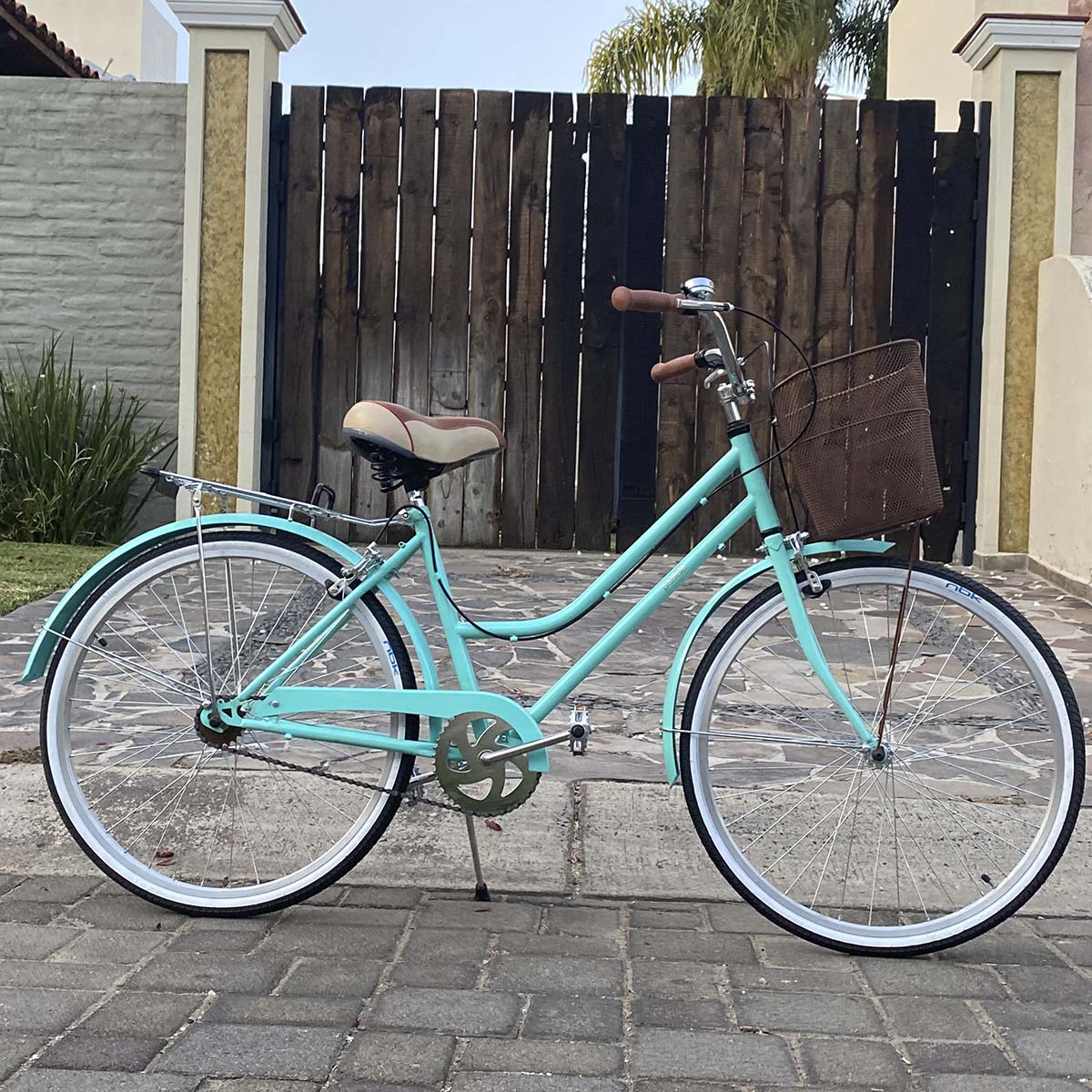 Bicicleta Rodado 26 Modelo Vintage Pedalé con Canasta para Mujer color menta