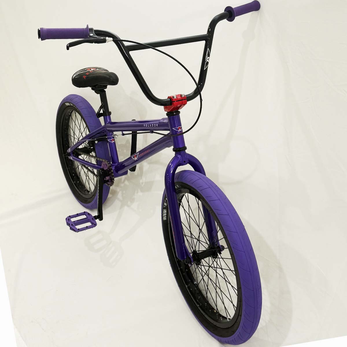 Bicicleta BMX Aerobmx Volador Centro Americano con cranks Rodado 20 color morado