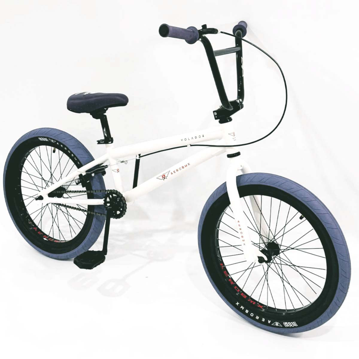 Bicicleta Bmx Aerobmx Volador Centro Americano Rodado 20 color blanco-gris