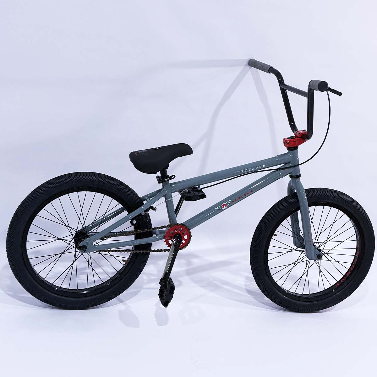 Bicicleta BMX Aerobmx Volador Centro Americano con cranks Rodado 20 color gris