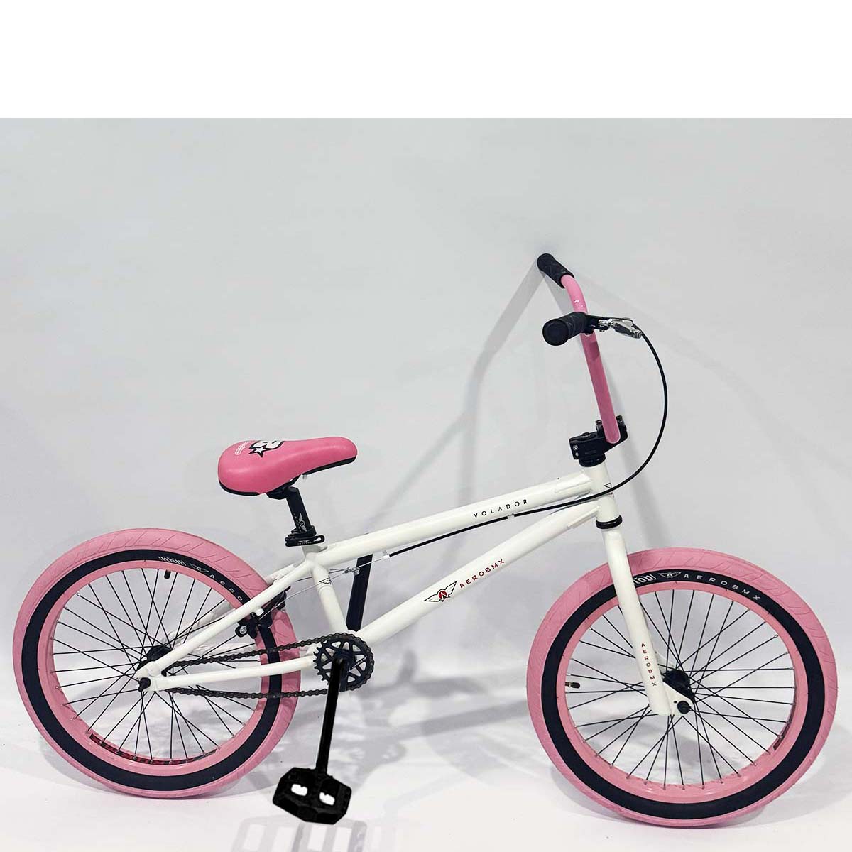 Bicicleta Bmx Aerobmx Volador Centro Americano Rodado 20 color blanco-rosa